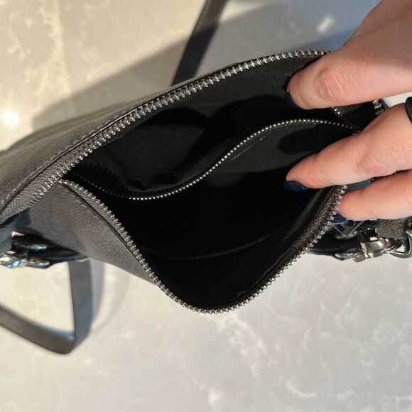 Inzi Leather Bag with Chain Detail - Picture 2 of 2